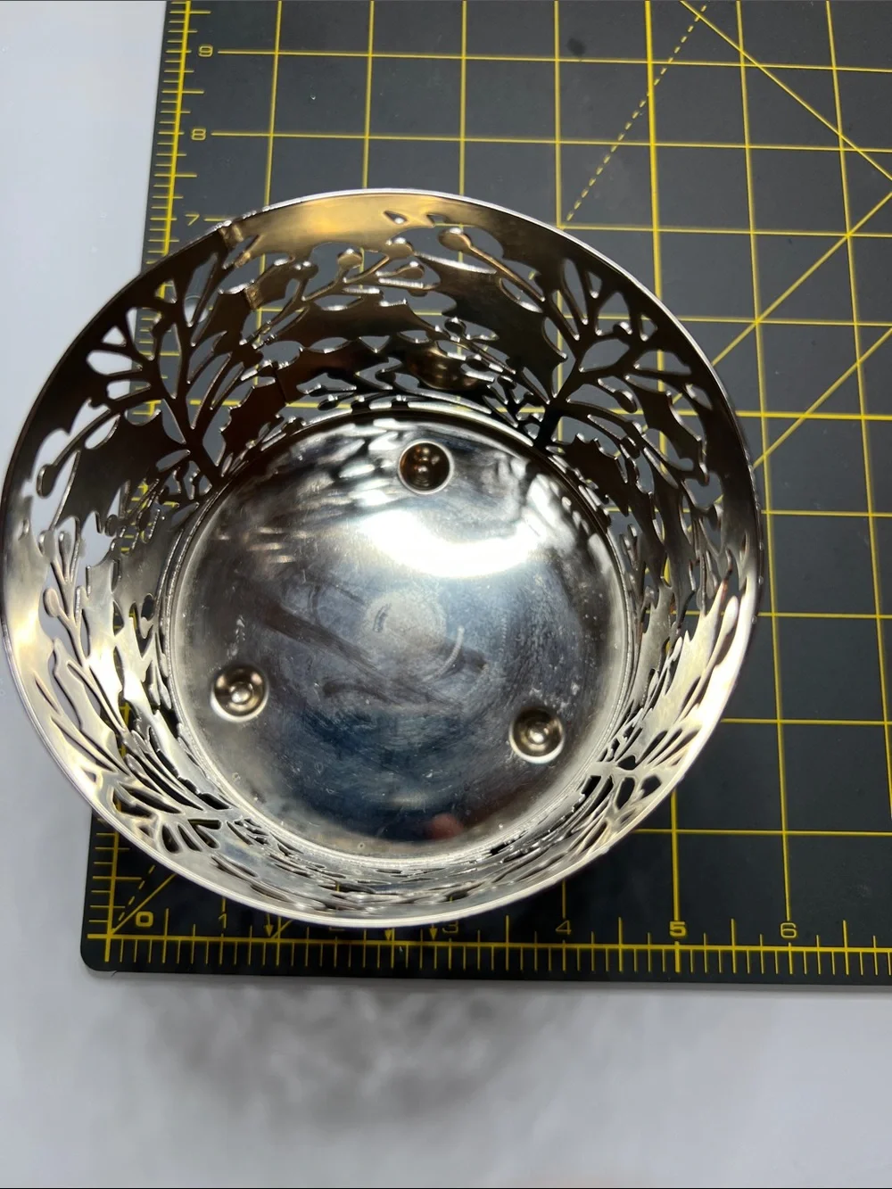 Bath & Body Works decorative metal